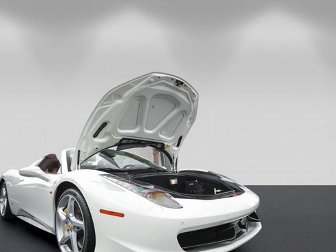 Certified 2014 Ferrari 458 Spider RWD image 28