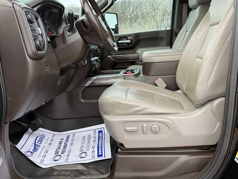 Used 2020 Chevrolet Silverado 2500 LTZ w/ LTZ Premium Package image 7