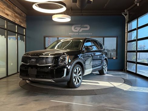 Used 2020 Kia Telluride EX w/ EX Premium Package AWD/4WD image 7