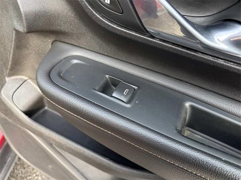 Used 2018 GMC Terrain SLE image 18