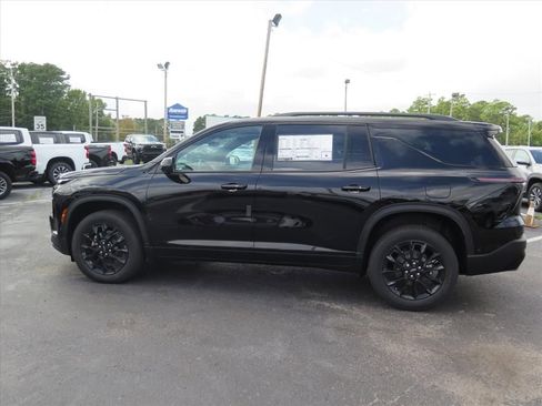 New 2026 Chevrolet Traverse LT w/ Enhanced Driving Package image 6