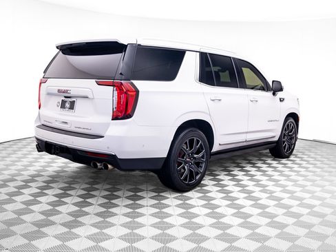 Used 2024 GMC Yukon Denali w/ Advanced Technology Package AWD/4WD image 6