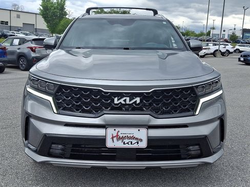 Certified 2023 Kia Sorento SX Prestige AWD/4WD image 2