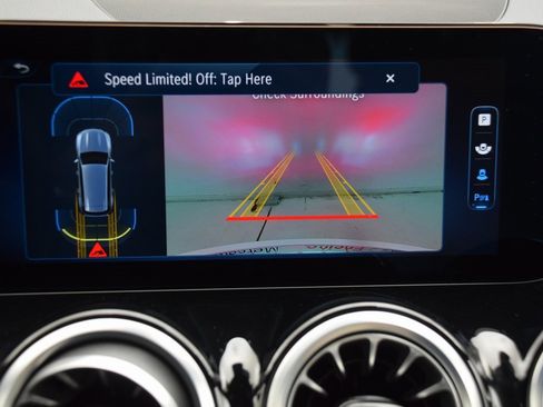 Certified 2025 Mercedes-Benz GLB 250 image 28