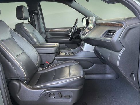 Used 2024 Chevrolet Tahoe Premier AWD/4WD image 11