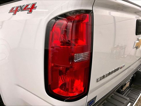 Used 2019 Chevrolet Colorado W/T w/ WT Convenience Package AWD/4WD image 28