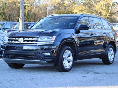 Used 2018 Volkswagen Atlas SE image 3