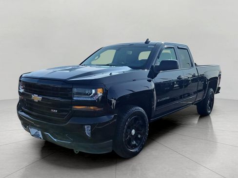 Used 2017 Chevrolet Silverado 1500 LT w/ All Star Edition AWD/4WD image 4