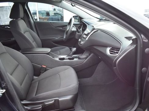 Used 2023 Chevrolet Malibu LT image 37