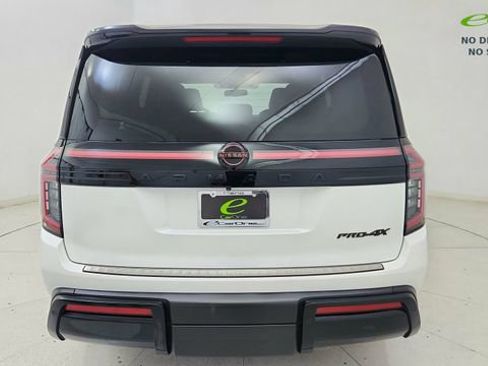 Used 2026 Nissan Armada PRO-4X w/ Captain's Chari Seat Package AWD/4WD image 5