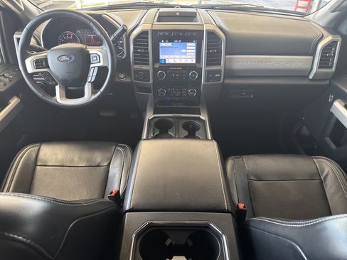 Used 2019 Ford F250 Lariat w/ Lariat Ultimate Package AWD/4WD image 16