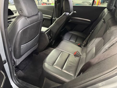 Used 2024 Cadillac XT4 Premium Luxury image 15