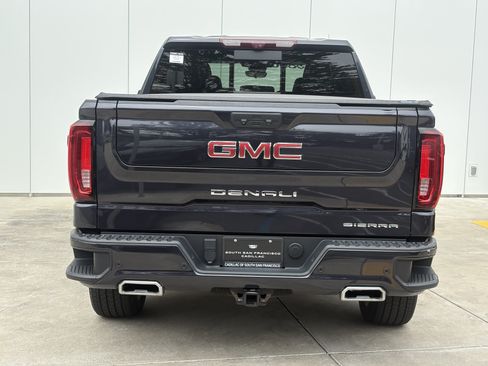 Used 2023 GMC Sierra 1500 Denali w/ Denali Reserve Package AWD/4WD image 8