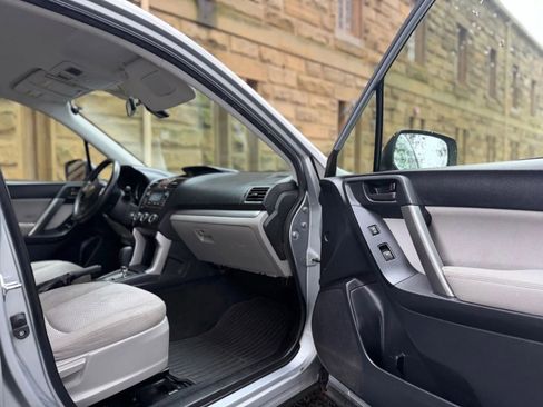 Used 2015 Subaru Forester 2.5i w/ Alloy Wheel Package image 31