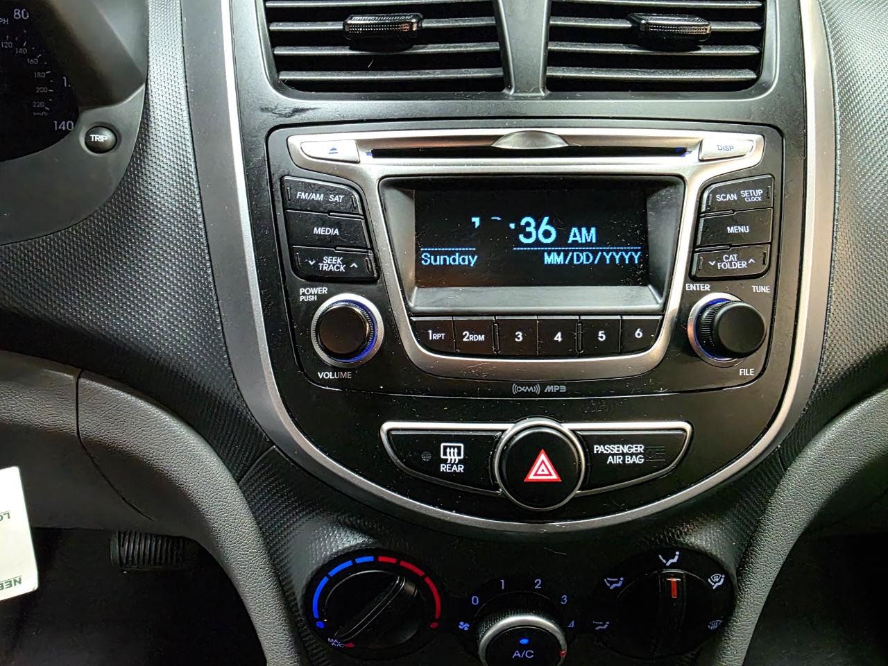 Used 2017 Hyundai Accent SE FWD image 27