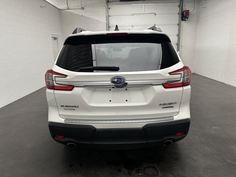 Used 2023 Subaru Ascent Limited w/ Technology Package AWD/4WD image 7