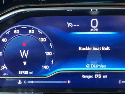 Used 2023 Chevrolet Silverado 1500 LT AWD/4WD image 8