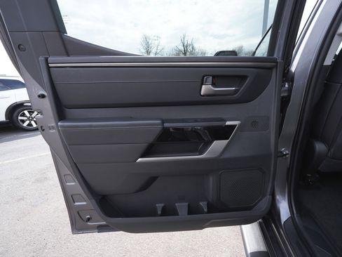 Used 2024 Toyota Tundra Limited image 11