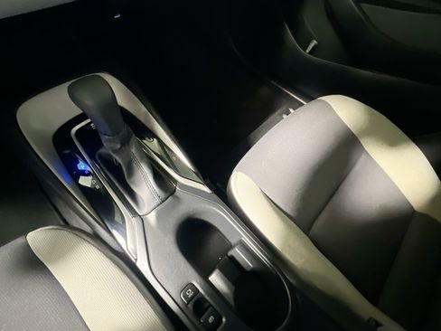 Used 2023 Toyota Corolla LE image 25