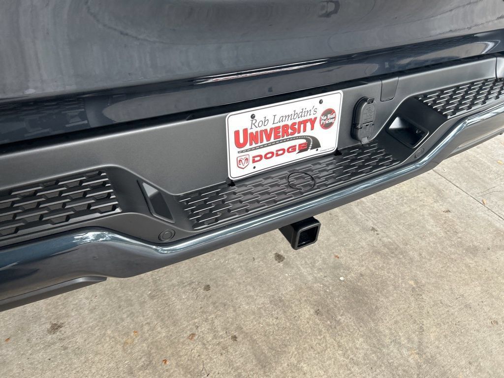 New 2025 RAM 1500 Tradesman AWD/4WD image 19