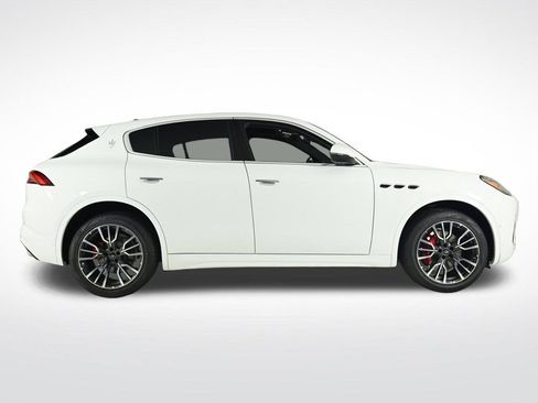 Used 2025 Maserati Grecale GT image 6