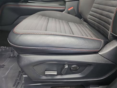 Used 2025 Ford Explorer ST-Line w/ ST-Line Street Pack image 27