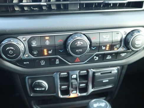 New 2025 Jeep Wrangler Sahara image 8