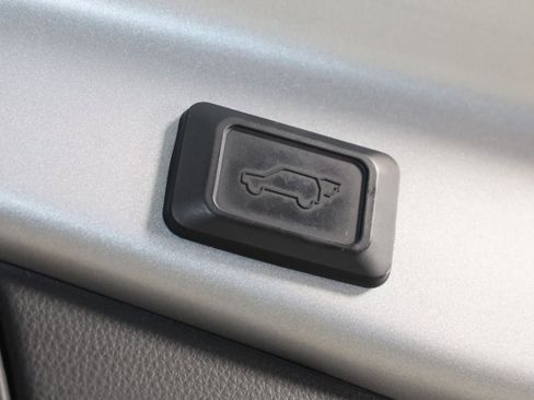 Used 2024 Toyota RAV4 XLE w/ Convenience Package image 48