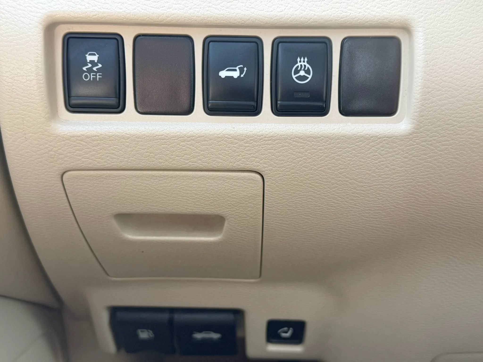 Used 2015 Nissan Murano Platinum w/ Platinum Technology Package FWD image 20