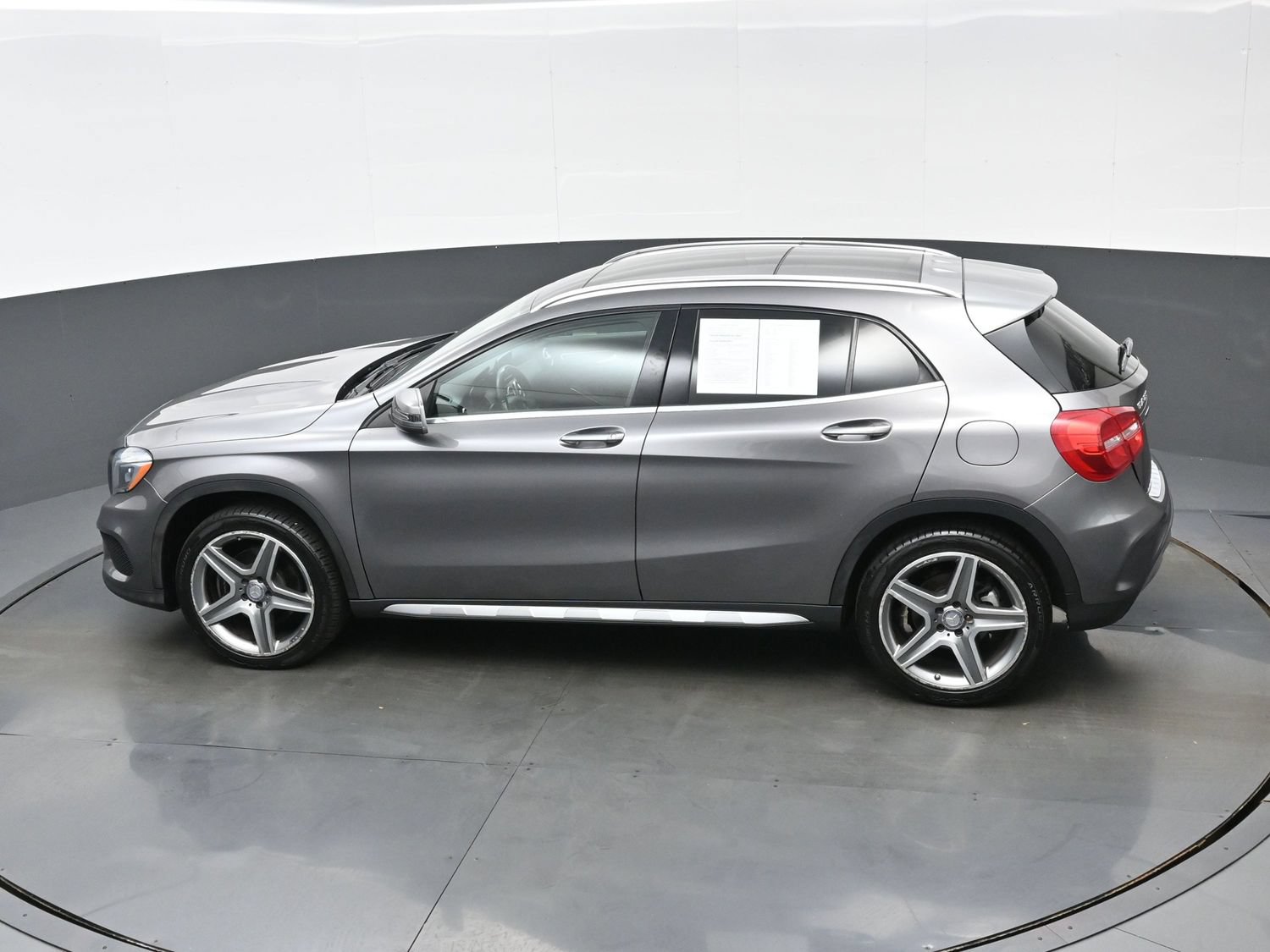 Used 2015 Mercedes-Benz GLA 250 4MATIC image 31