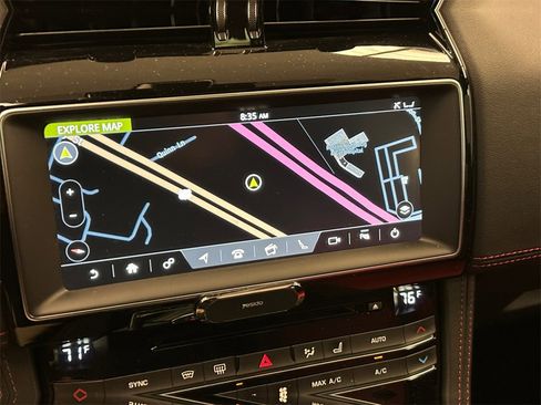 Used 2019 Jaguar F-PACE R-Sport image 20