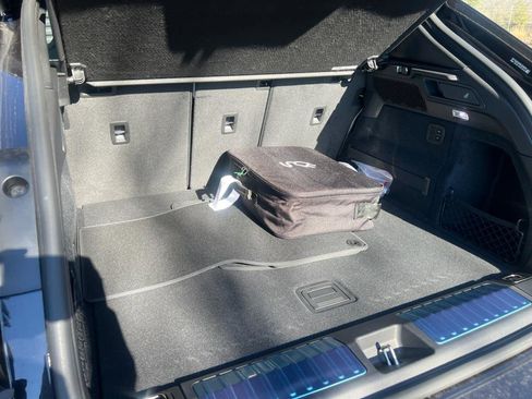 Certified 2024 Porsche Macan 4 Electric image 28