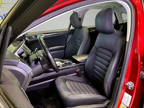 Used 2013 Ford Fusion SE FWD image 20