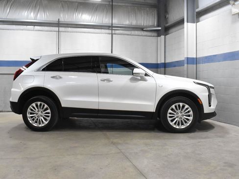 Certified 2024 Cadillac XT4 Luxury w/ Cold Weather Package AWD/4WD image 25