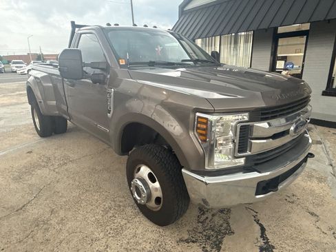 Used 2019 Ford F350 XL w/ STX Appearance Package AWD/4WD image 2