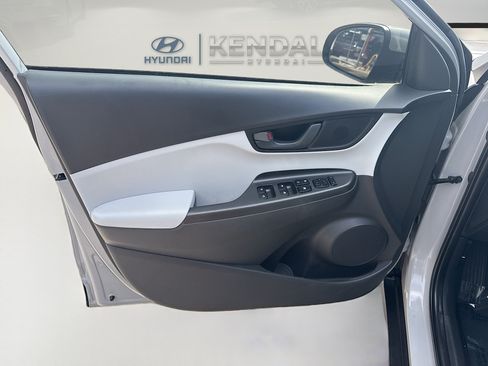 Used 2023 Hyundai Kona SEL FWD image 17