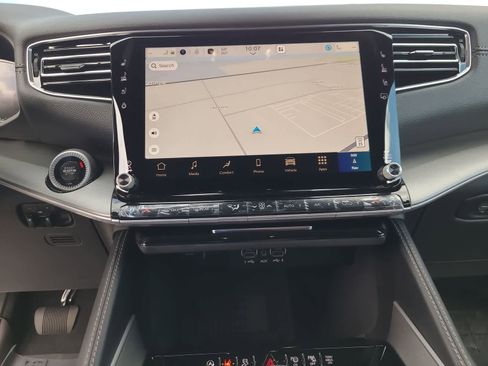 New 2026 Jeep Grand Wagoneer 4WD image 24
