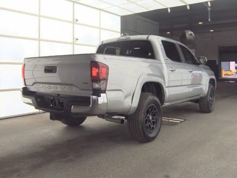 Used 2021 Toyota Tacoma SR5 image 4