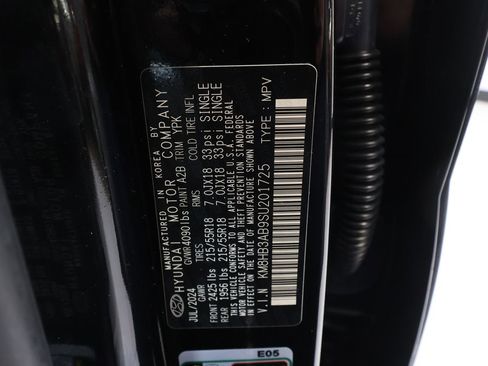 Used 2025 Hyundai Kona SEL image 32