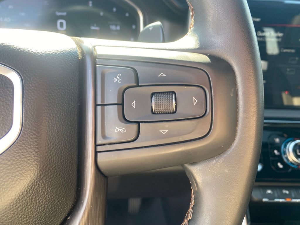 Used 2024 GMC Sierra 1500 AT4 w/ Technology Package AWD/4WD image 17