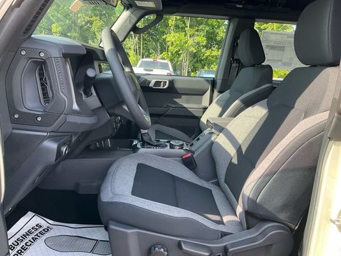 New 2026 Ford Bronco 4-Door w/ Sasquatch Package AWD/4WD image 16