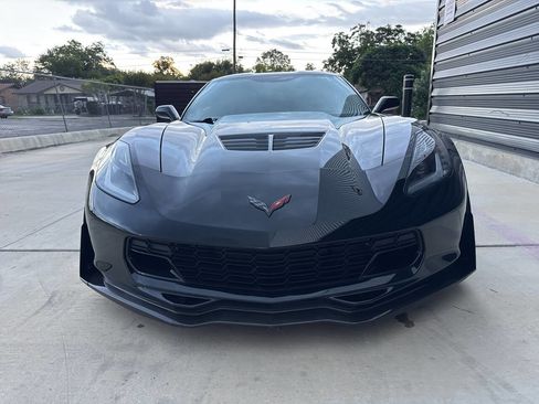 Used 2015 Chevrolet Corvette Z06 w/ 3LZ Preferred Equipment Group RWD image 30