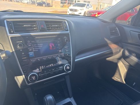 Used 2018 Subaru Outback 2.5i Limited w/ Popular Package #2 image 14
