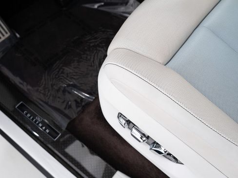 Used 2024 Rolls-Royce Cullinan Black Badge w/ Driver's Package AWD/4WD image 13