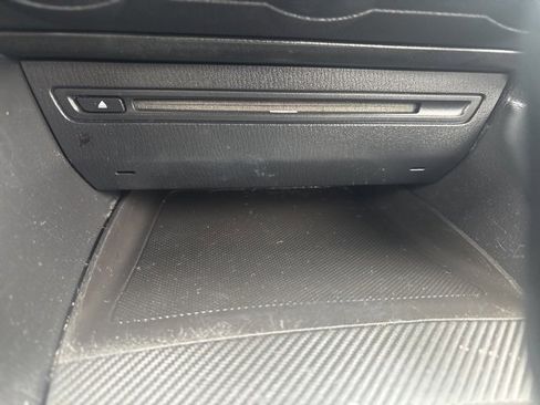 Used 2014 MAZDA MAZDA3 i Sport image 25