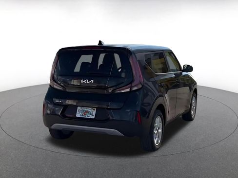 Used 2025 Kia Soul LX w/ LX Technology Package image 14