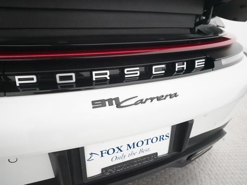 Used 2025 Porsche 911 Carrera RWD image 30