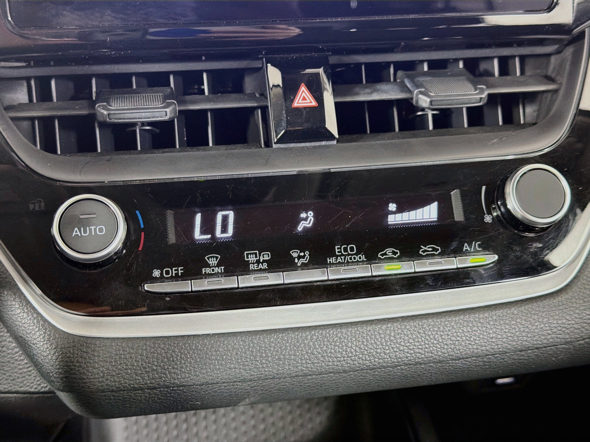 Used 2026 Toyota Corolla LE FWD image 23
