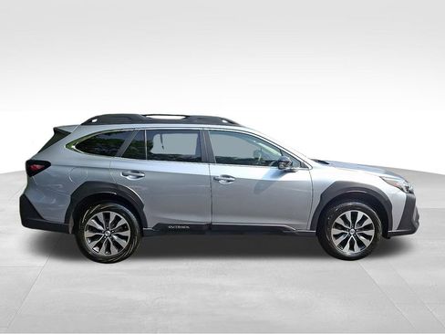 Used 2024 Subaru Outback Limited image 8