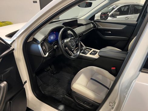 Used 2025 MAZDA CX-90 Plug-In Hybrid w/ Preferred image 10